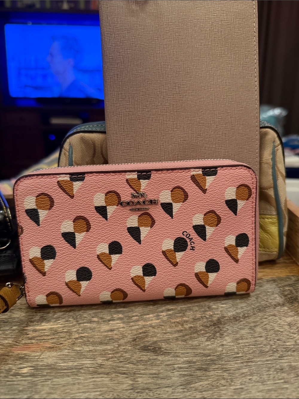 NWOT Coach Pink Geo Print Zip Wallet